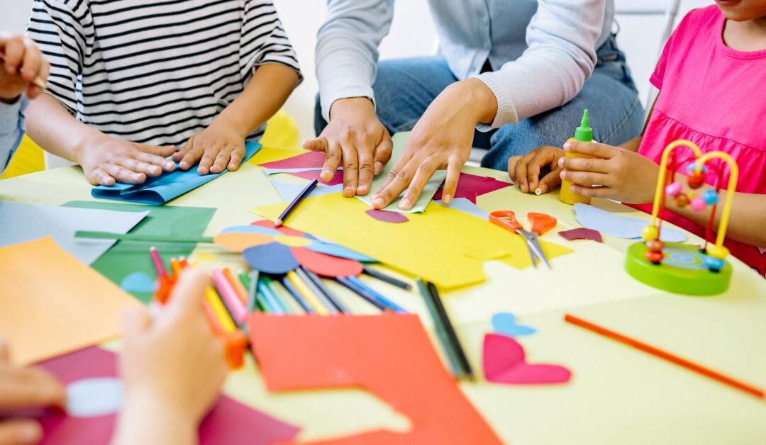 The 5-Day Kids Crafts Challenge: Boost Creativity and Have Fun at Home